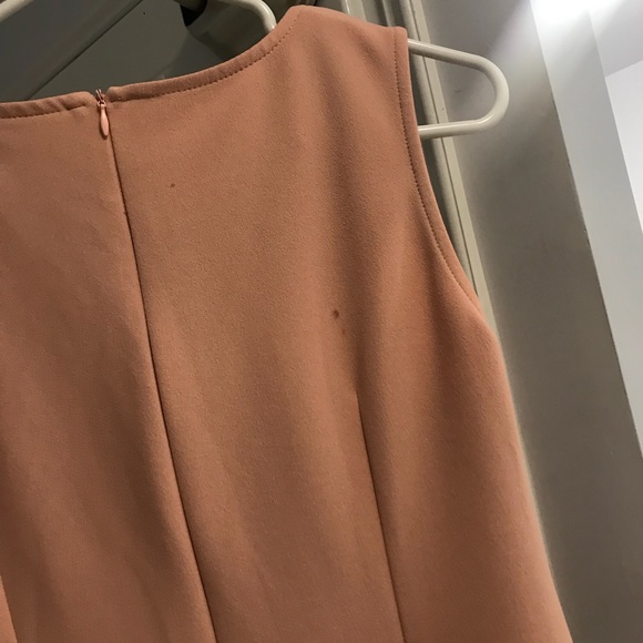 Casual dress - Picture 6 of 7